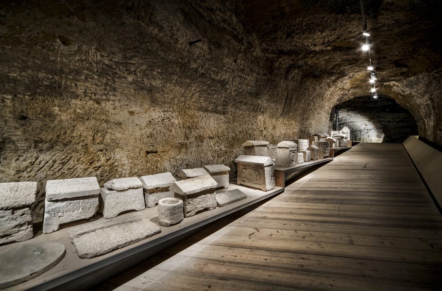 Livello 1 ° . 2° Museo Santa Maria della Scala